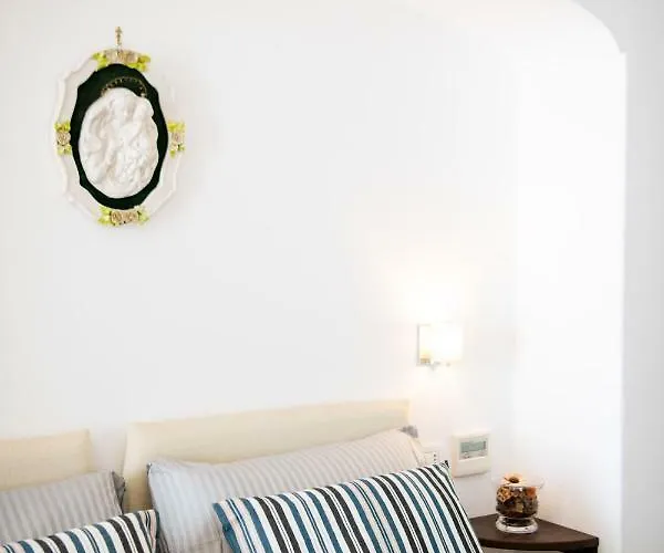 Maison Rosa アパート *